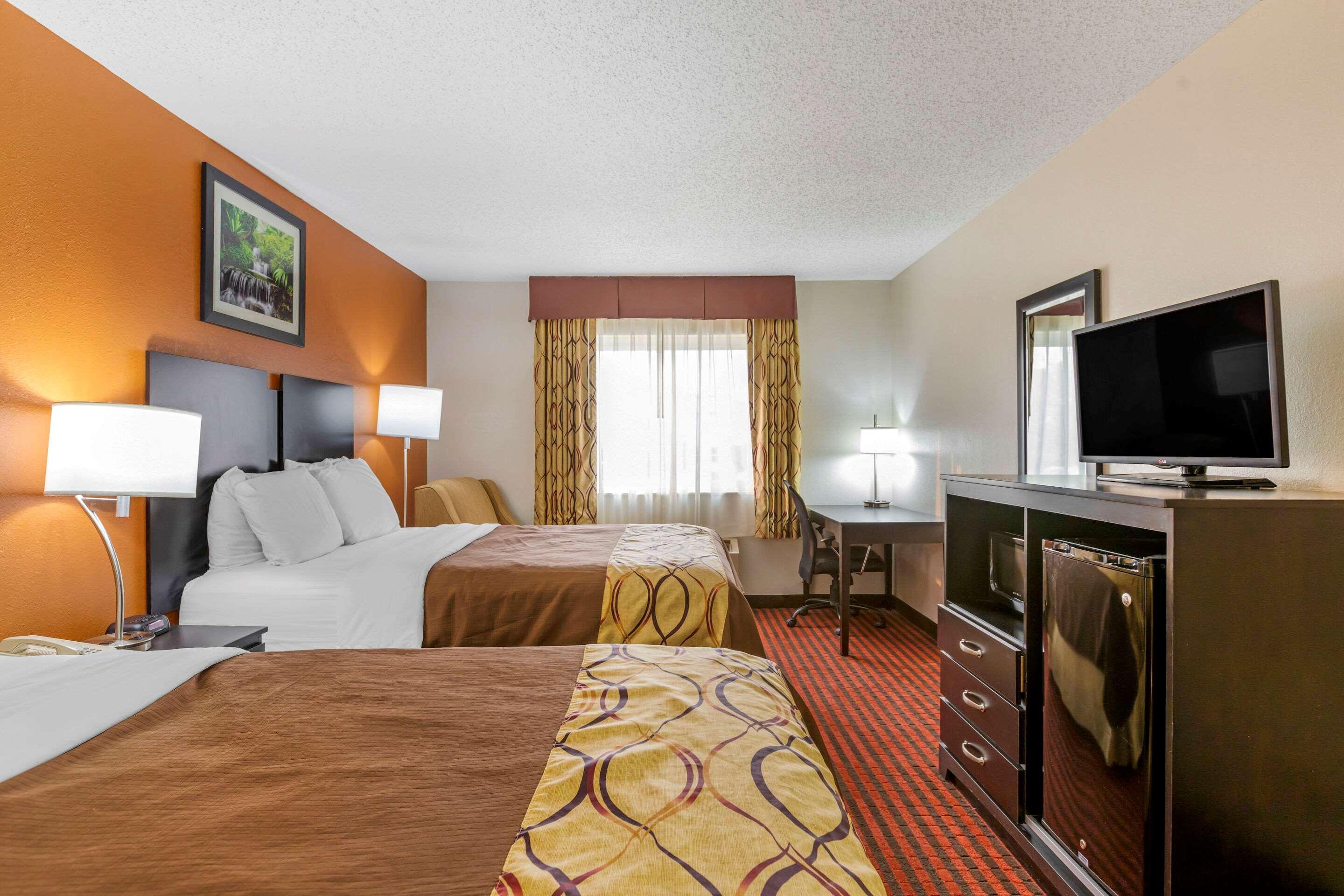 Rodeway Inn Coopersville Екстериор снимка