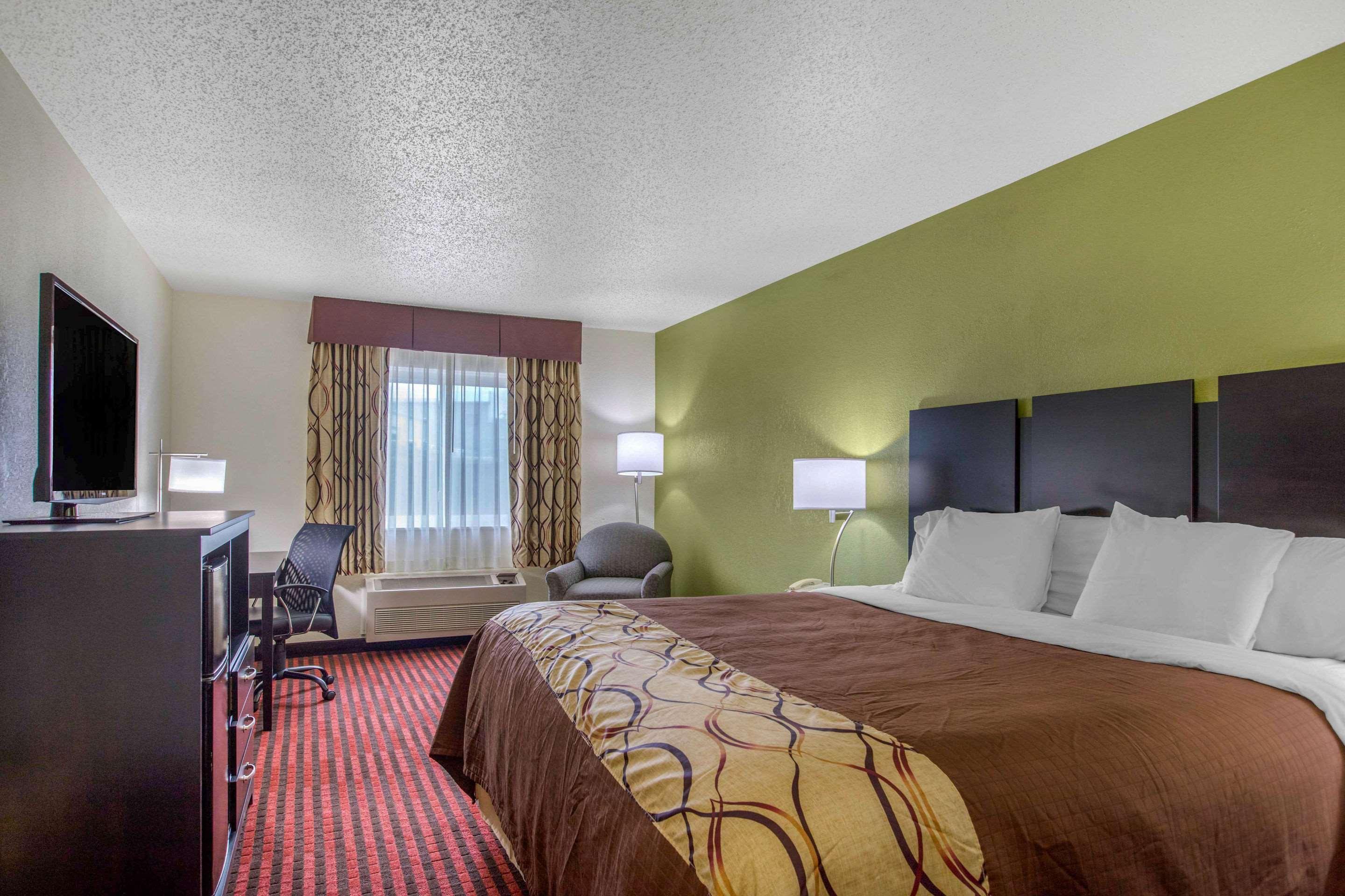 Rodeway Inn Coopersville Екстериор снимка